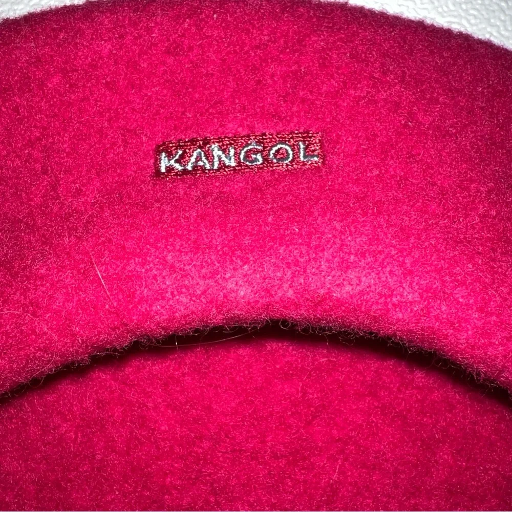 Kangol Beret Hat Cap Womans One Size Pink Modelaine100% wool Designed GP Casual